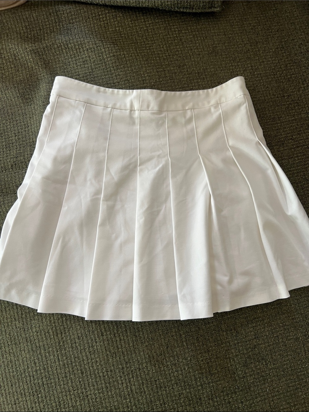 Sunday Best White Pleated Skirt (sz 10)